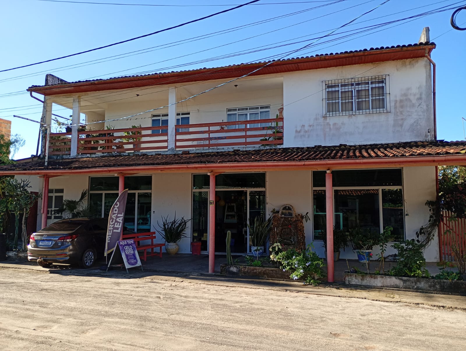 Ponto Comercial e Apartamento em Guaibim